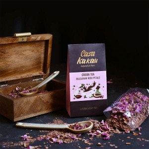 Różana herbata sypana z ziarnami kakao 65G